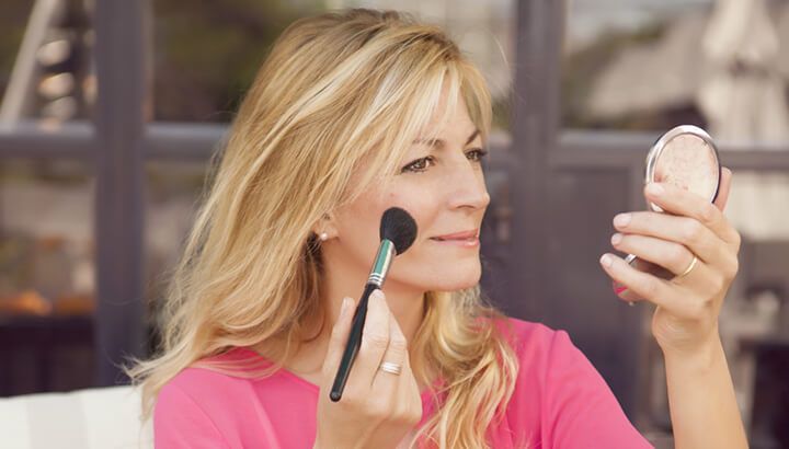 4 Scary Ingredients Lurking In Your Makeup 1